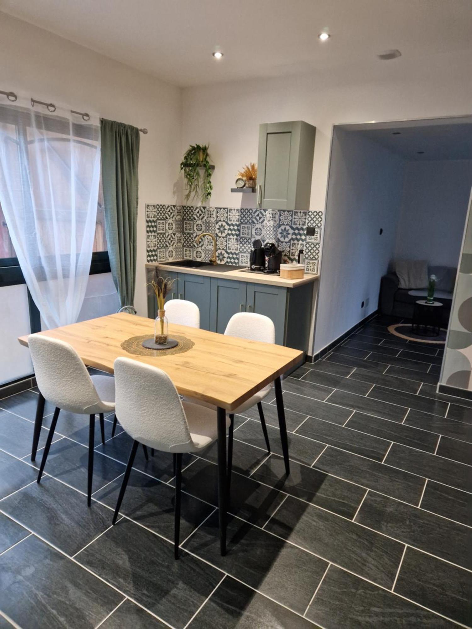 Grand Studio 2 Personnes Saint-Amand-Montrond Exterior photo
